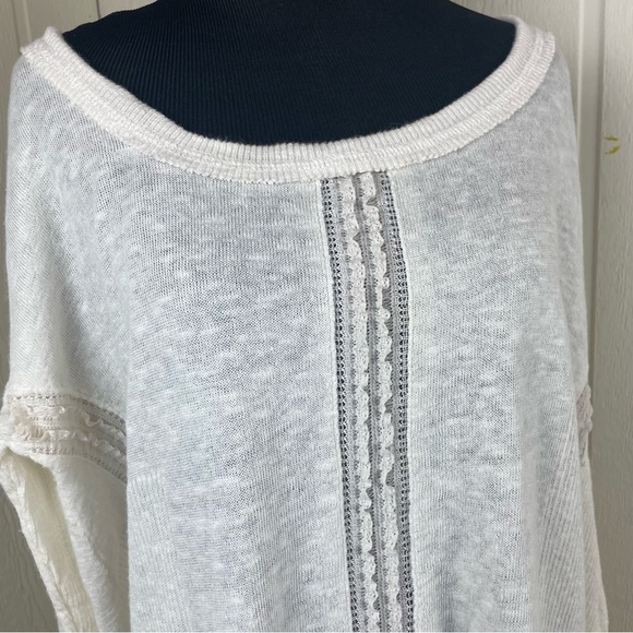 Free People Gauze Lace Inlet Hi-Low Long Sleeve Blouse Size Large - Picture 4 of 10